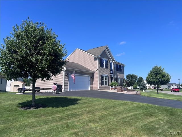8723 Pizzuto Drive, Cicero, NY 13039
