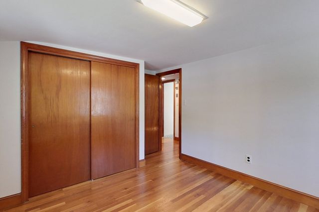 16 Rangeway Rd, Billerica, MA 01862