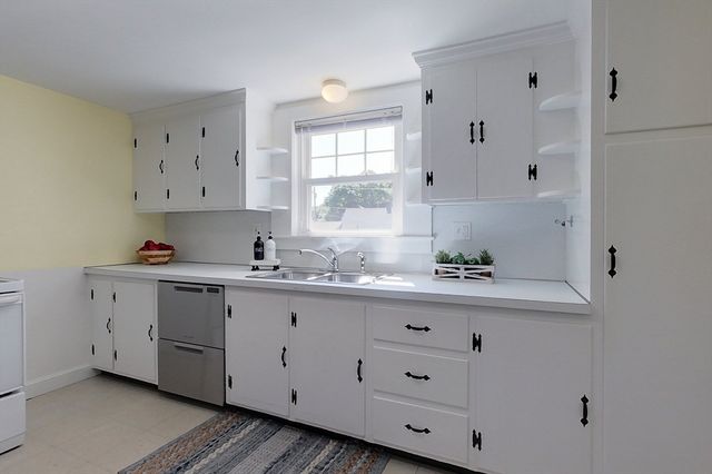 16 Rangeway Rd, Billerica, MA 01862