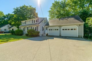 16 Rangeway Rd, Billerica, MA 01862