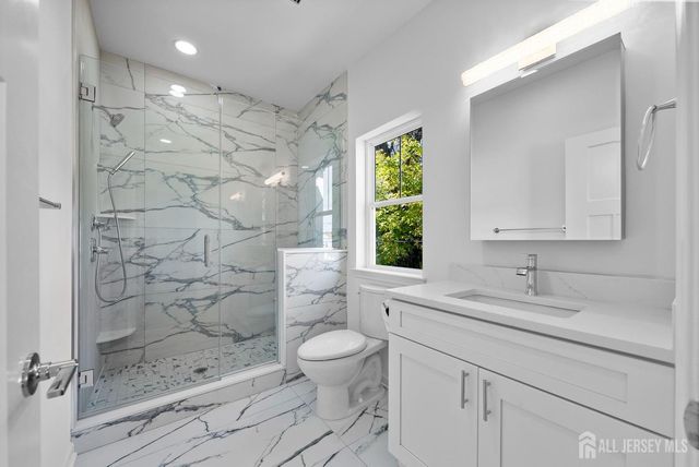 410 Morris Place, Roselle, NJ 07203