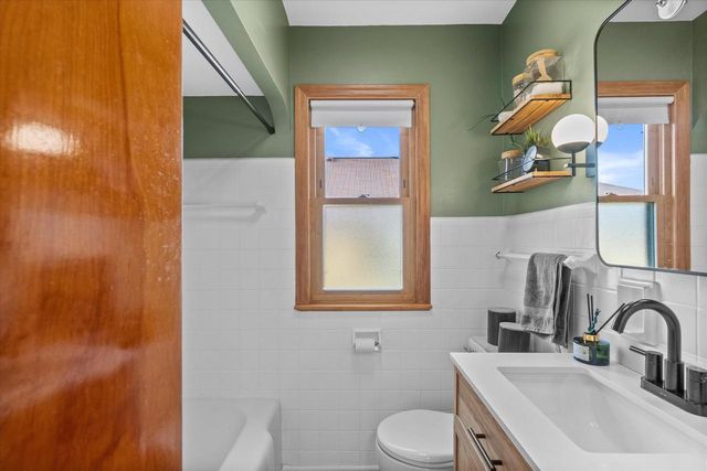 3554 S 14th STREET, Milwaukee, WI 53221