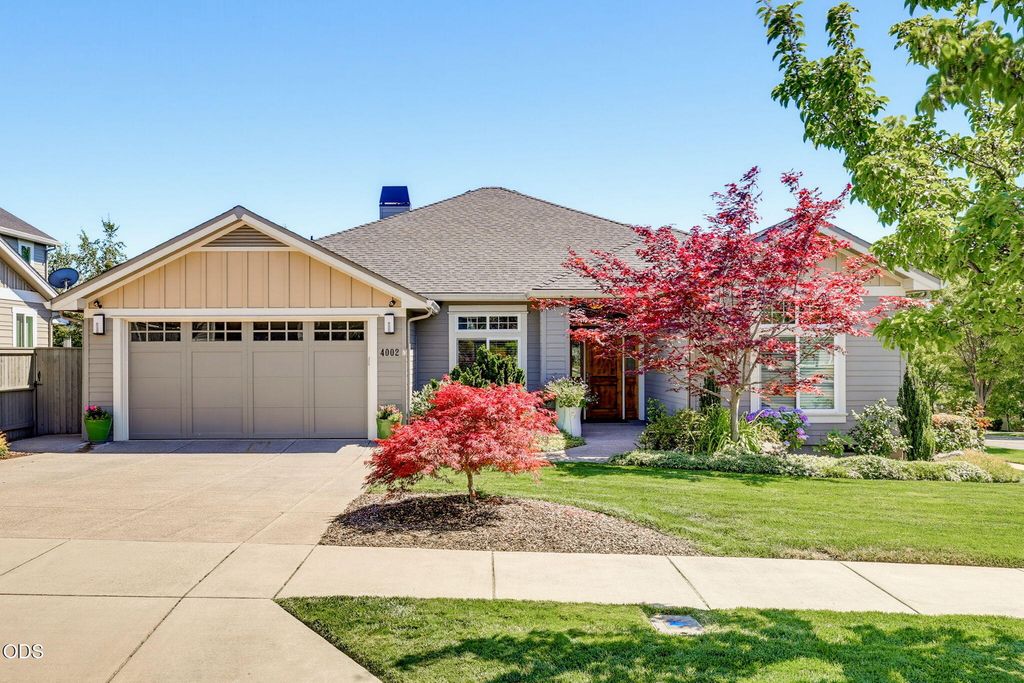 4002 Crystal Springs Drive, Medford, OR 97504