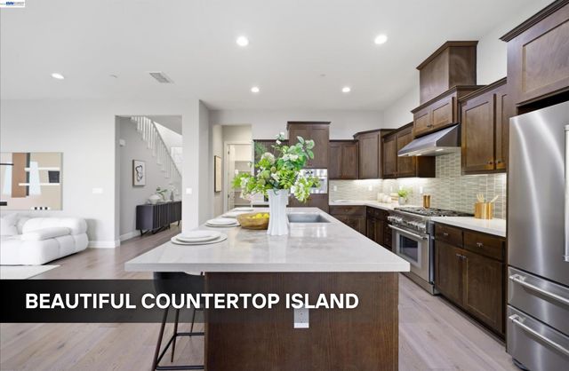 39438 Humpback Whale Rd, Newark, CA 94560