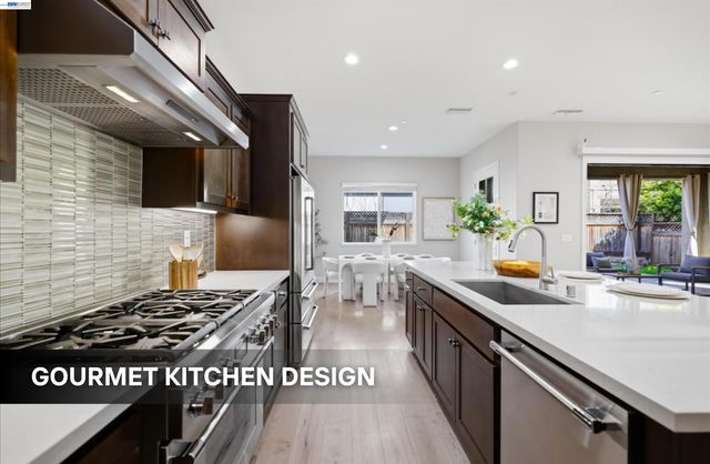 39438 Humpback Whale Rd, Newark, CA 94560