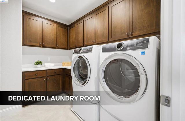 39438 Humpback Whale Rd, Newark, CA 94560