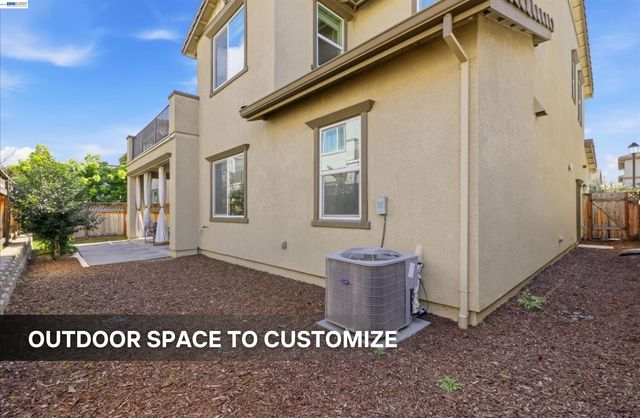 39438 Humpback Whale Rd, Newark, CA 94560