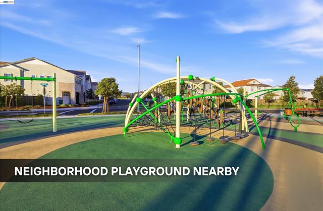 39438 Humpback Whale Rd, Newark, CA 94560