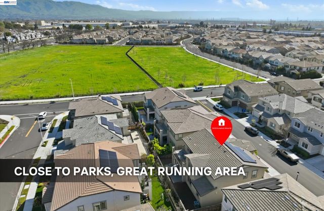 39438 Humpback Whale Rd, Newark, CA 94560