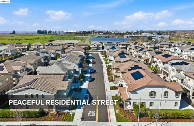 39438 Humpback Whale Rd, Newark, CA 94560