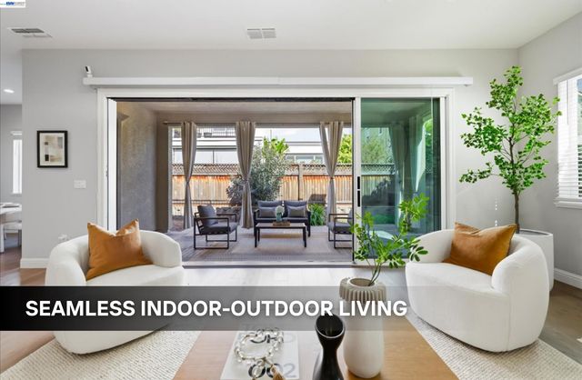 39438 Humpback Whale Rd, Newark, CA 94560