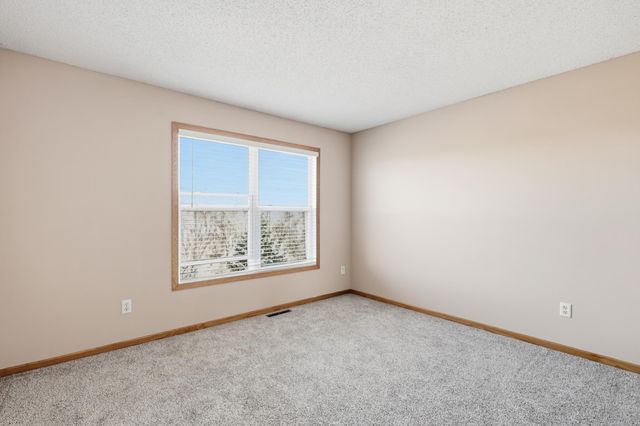 4580 Blaylock Circle, Inver Grove Heights, MN 55076