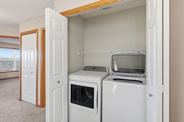 4580 Blaylock Circle, Inver Grove Heights, MN 55076