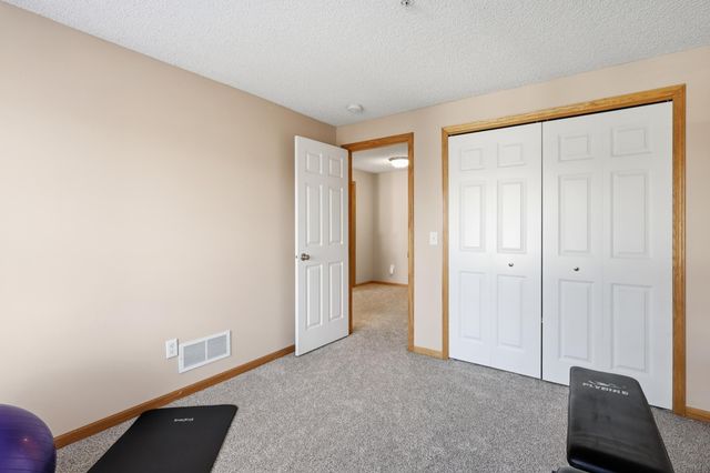 4580 Blaylock Circle, Inver Grove Heights, MN 55076