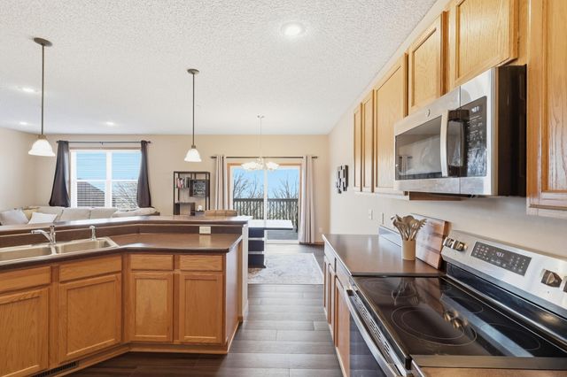4580 Blaylock Circle, Inver Grove Heights, MN 55076