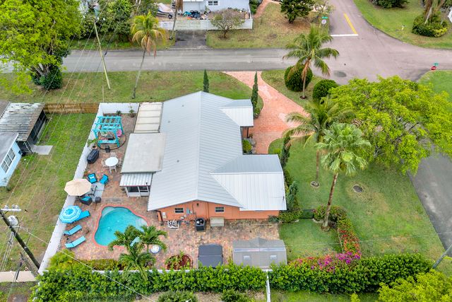661 Eagle Circle, Delray Beach, FL 33444