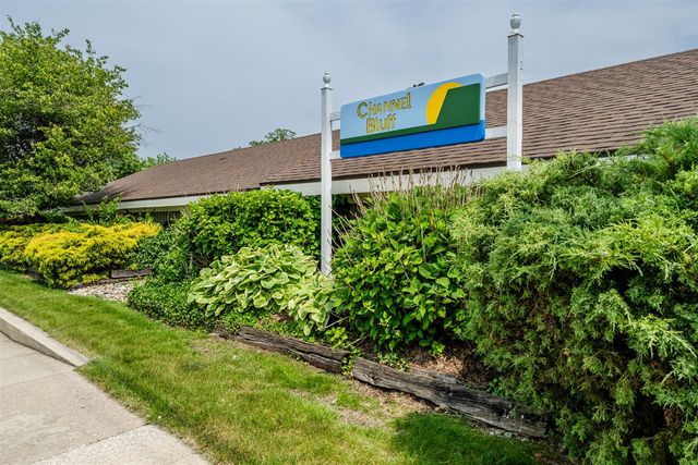 197 Wayne Street, Saint Joseph, MI 49085