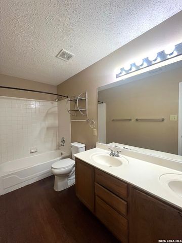15838 Colton Wl, San Antonio, TX 78247