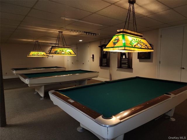 525 Riverleigh Ave C7, Riverhead, NY 11901