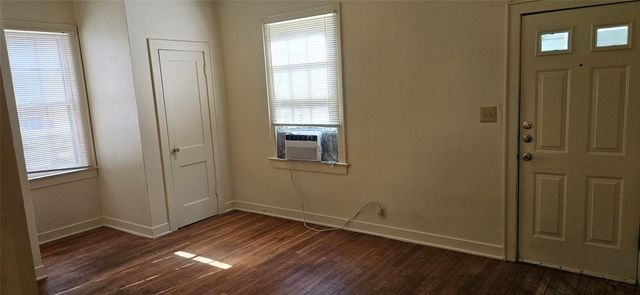 704 W 22nd B, Austin, TX 78705