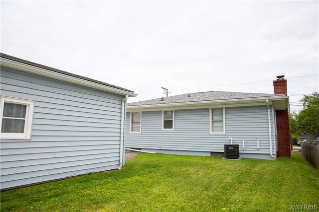 585 Harlem Road, West Seneca, NY 14224