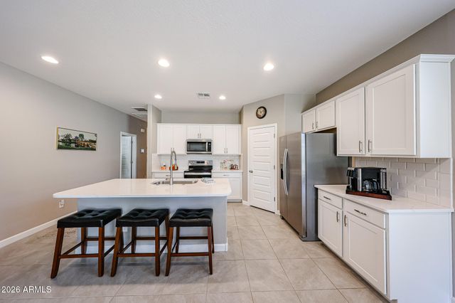 2173 S 239TH Drive, Buckeye, AZ 85326