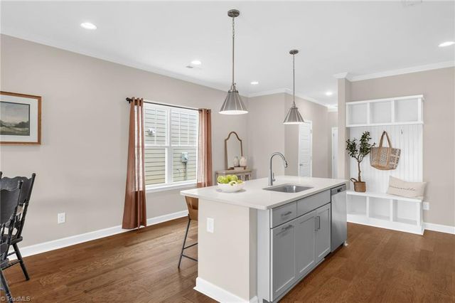 1715 Creekline Drive, Kernersville, NC 27284