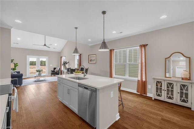 1715 Creekline Drive, Kernersville, NC 27284