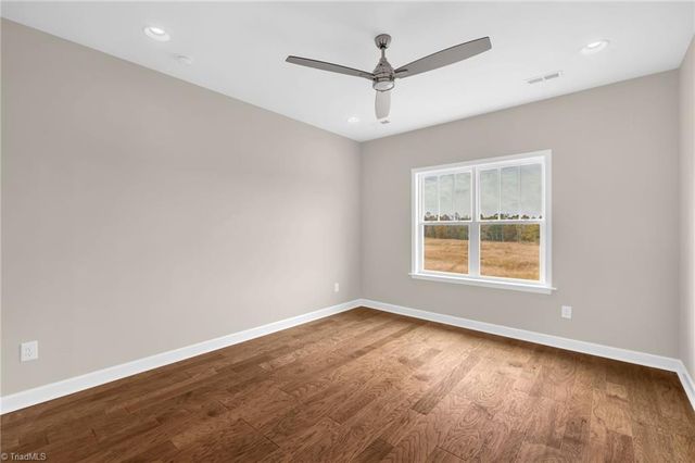 1715 Creekline Drive, Kernersville, NC 27284