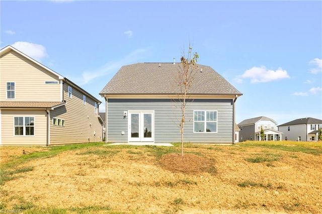 1715 Creekline Drive, Kernersville, NC 27284