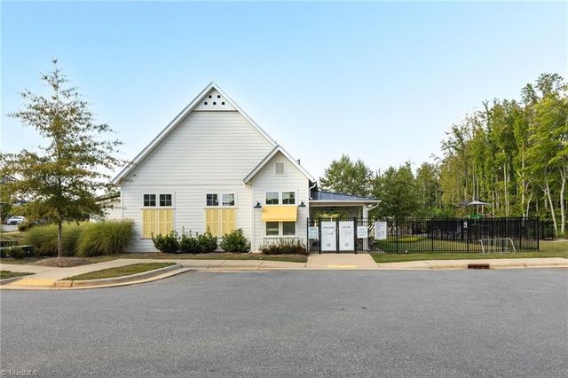 1715 Creekline Drive, Kernersville, NC 27284