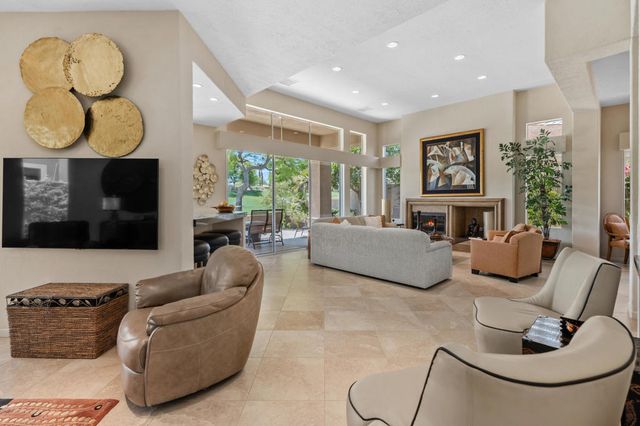 263 Desert Holly Drive, Palm Desert, CA 92211