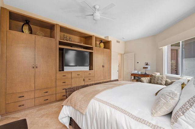 263 Desert Holly Drive, Palm Desert, CA 92211
