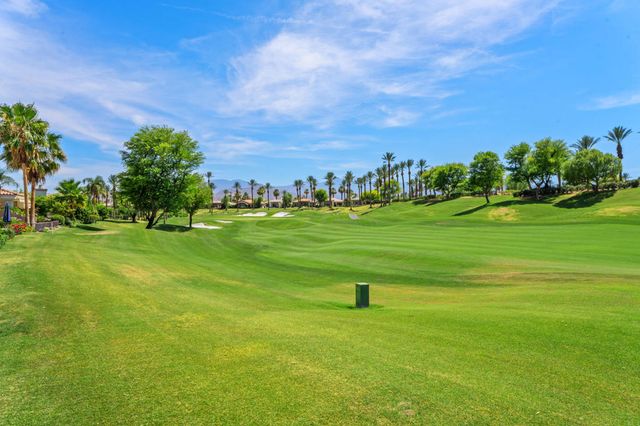 263 Desert Holly Drive, Palm Desert, CA 92211