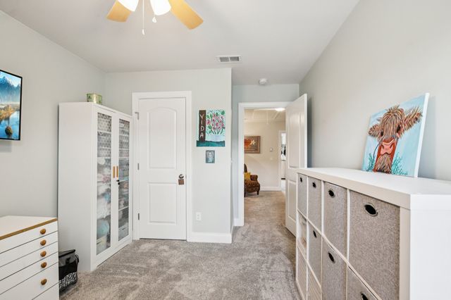 423 Palmetto Dr, Columbia, TN 38401