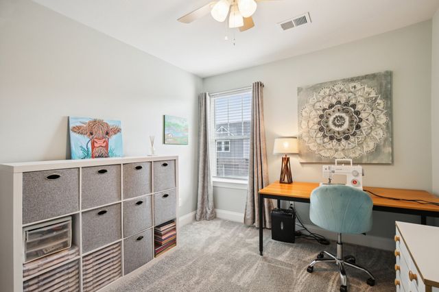 423 Palmetto Dr, Columbia, TN 38401