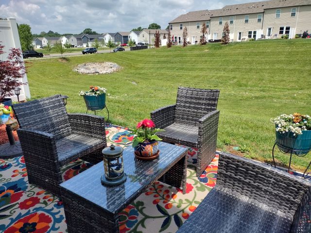 423 Palmetto Dr, Columbia, TN 38401