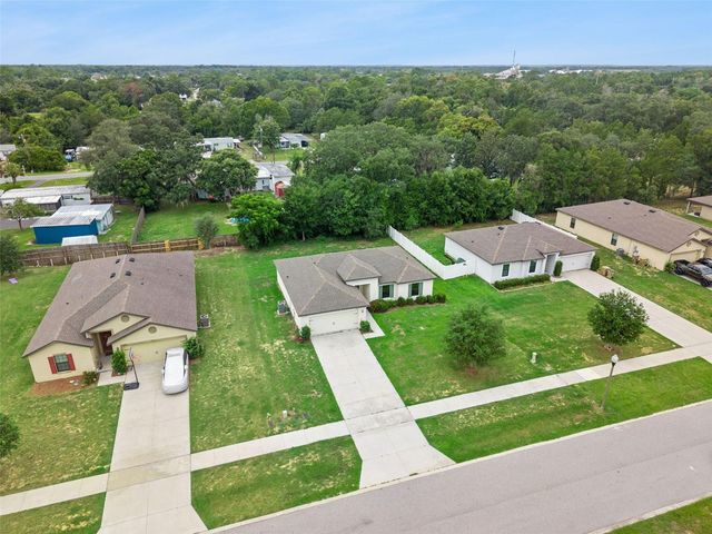 35685 ROSE MOSS AVENUE, Leesburg, FL 34788