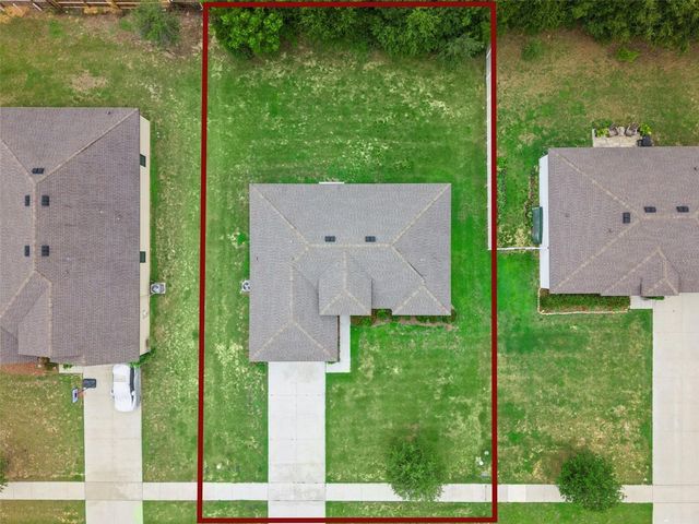35685 ROSE MOSS AVENUE, Leesburg, FL 34788
