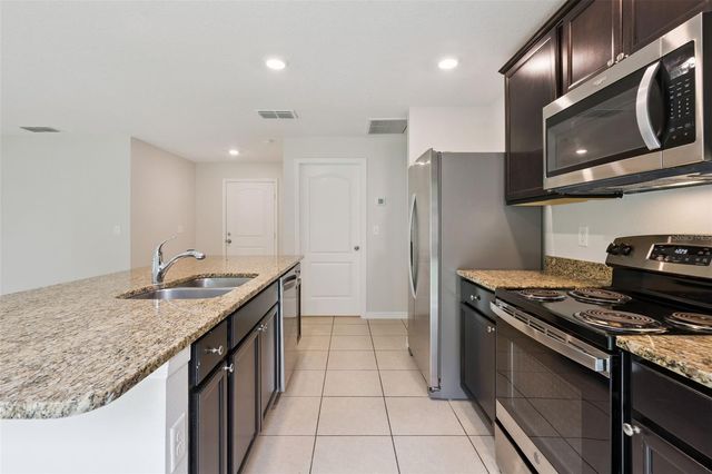 35685 ROSE MOSS AVENUE, Leesburg, FL 34788