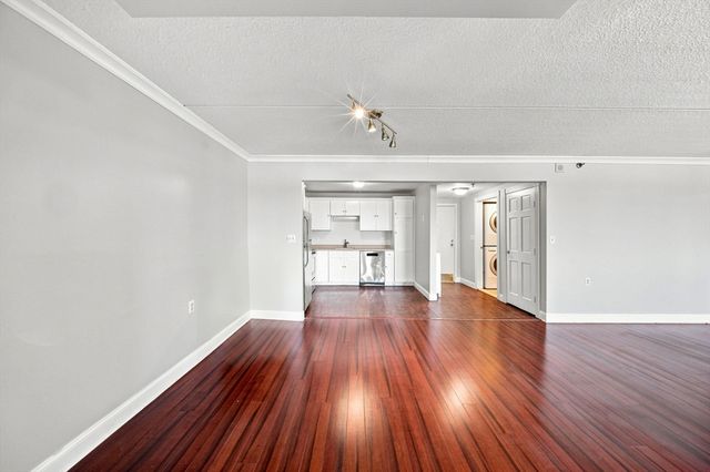 100 Cove Way 802, Quincy, MA 02169