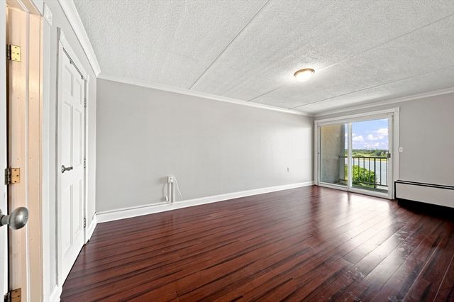 100 Cove Way 802, Quincy, MA 02169
