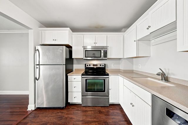 100 Cove Way 802, Quincy, MA 02169