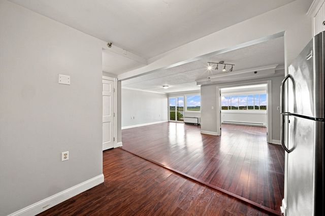 100 Cove Way 802, Quincy, MA 02169