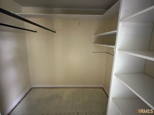 321 E Oak Street, Oakland City, IN 47660