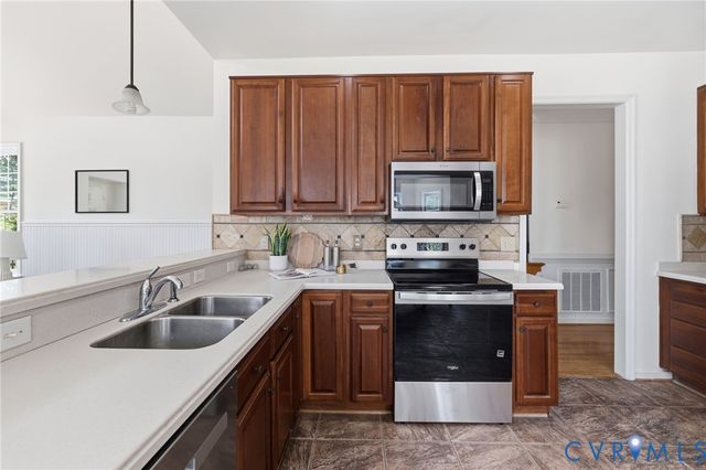 12156 Turning Branch Cir, Glen Allen, VA 23059
