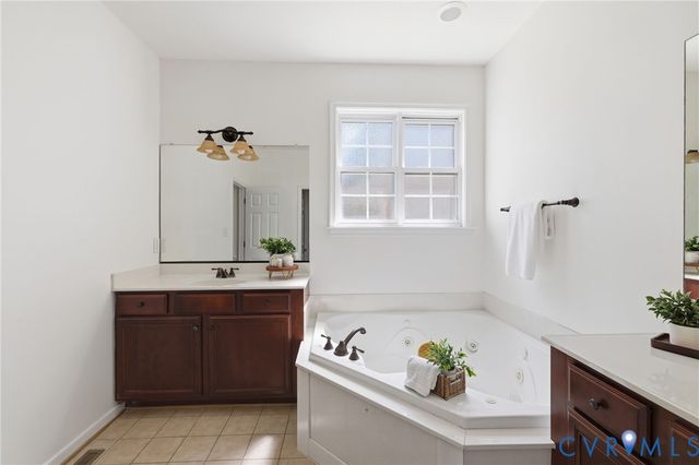 12156 Turning Branch Cir, Glen Allen, VA 23059