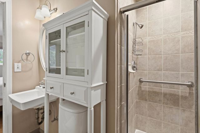 2310 W Wedgewood Ave, Spokane, WA 99208