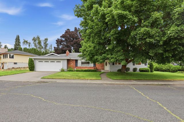 2310 W Wedgewood Ave, Spokane, WA 99208