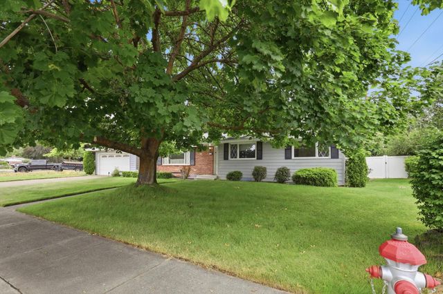 2310 W Wedgewood Ave, Spokane, WA 99208